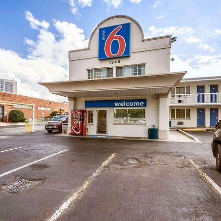 Motel 6-Washington, Dc - Convention Center Exterior foto