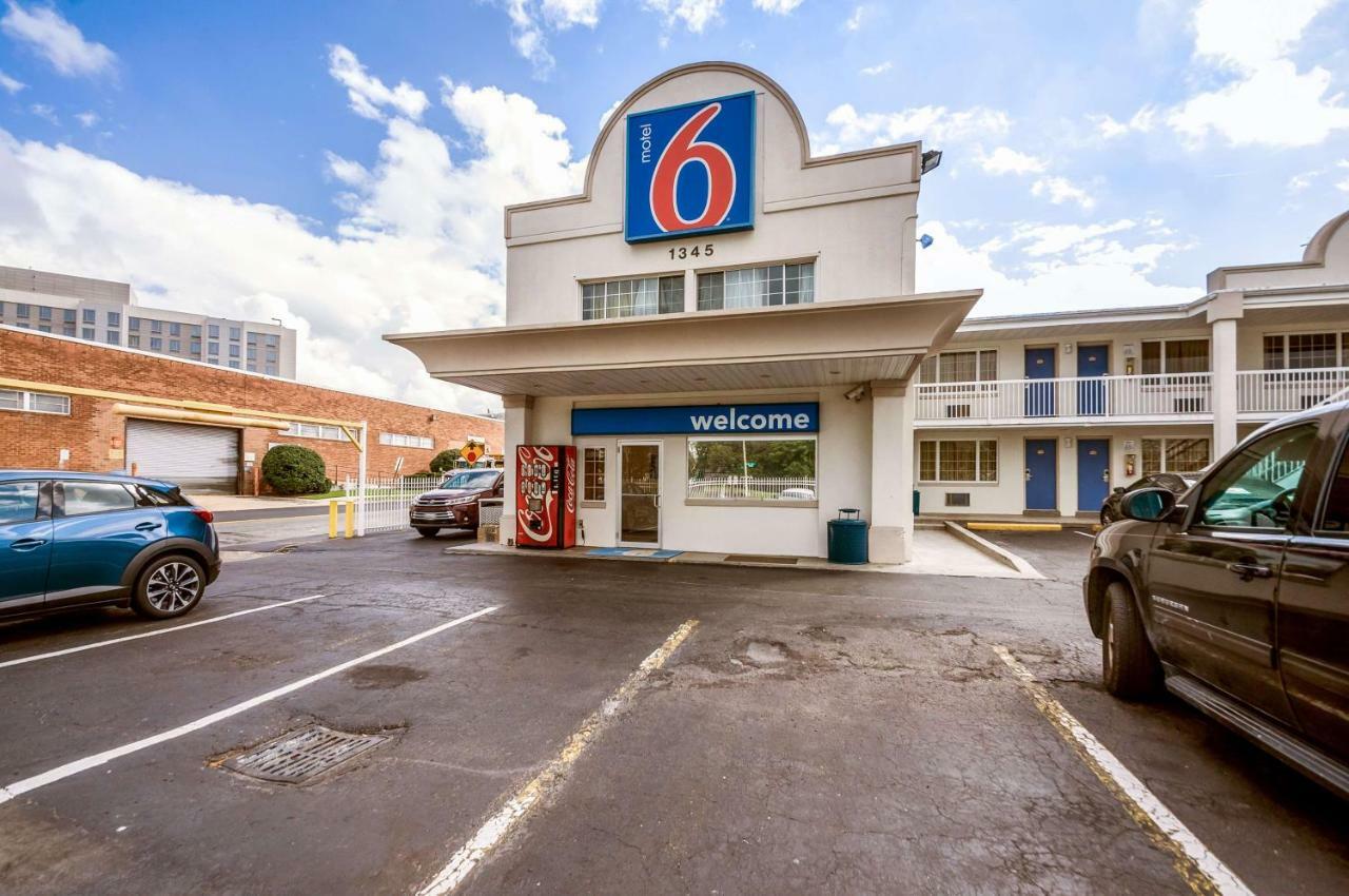 Motel 6-Washington, Dc - Convention Center Exterior foto