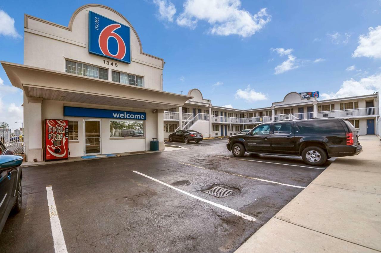 Motel 6-Washington, Dc - Convention Center Exterior foto